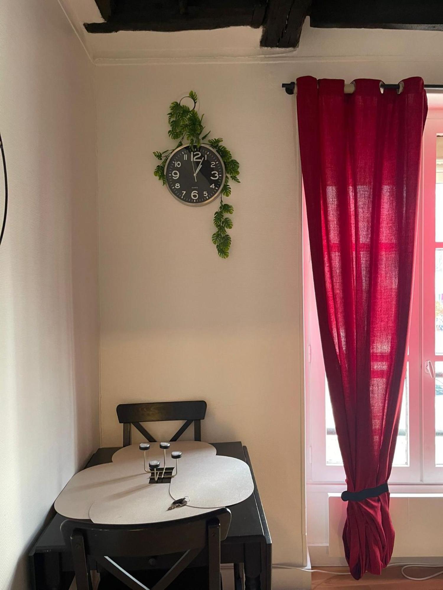 Apartment Italie2 *